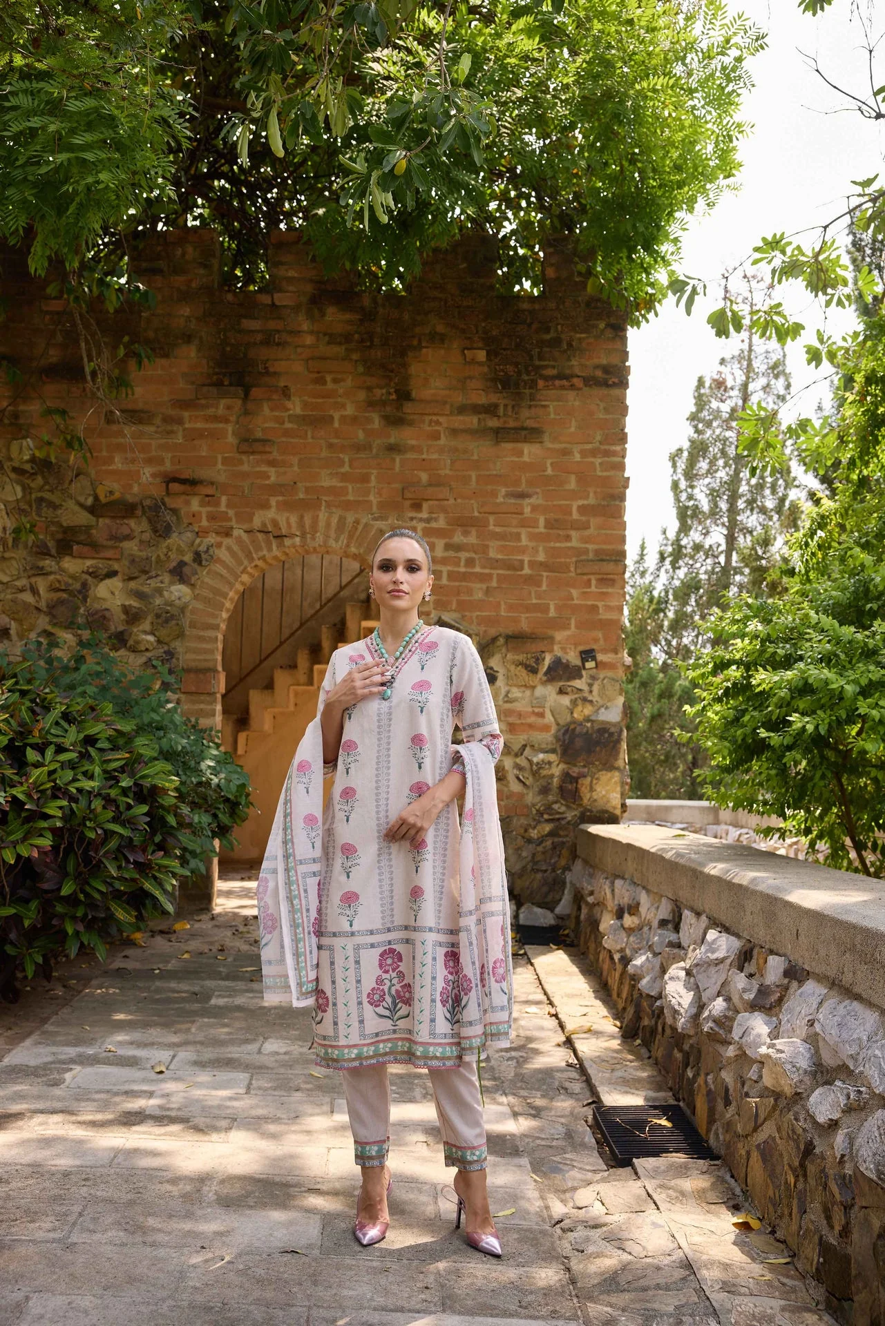 Neerus Beige Printed Straight Kurta and Trousers With Dupatta - Image 3