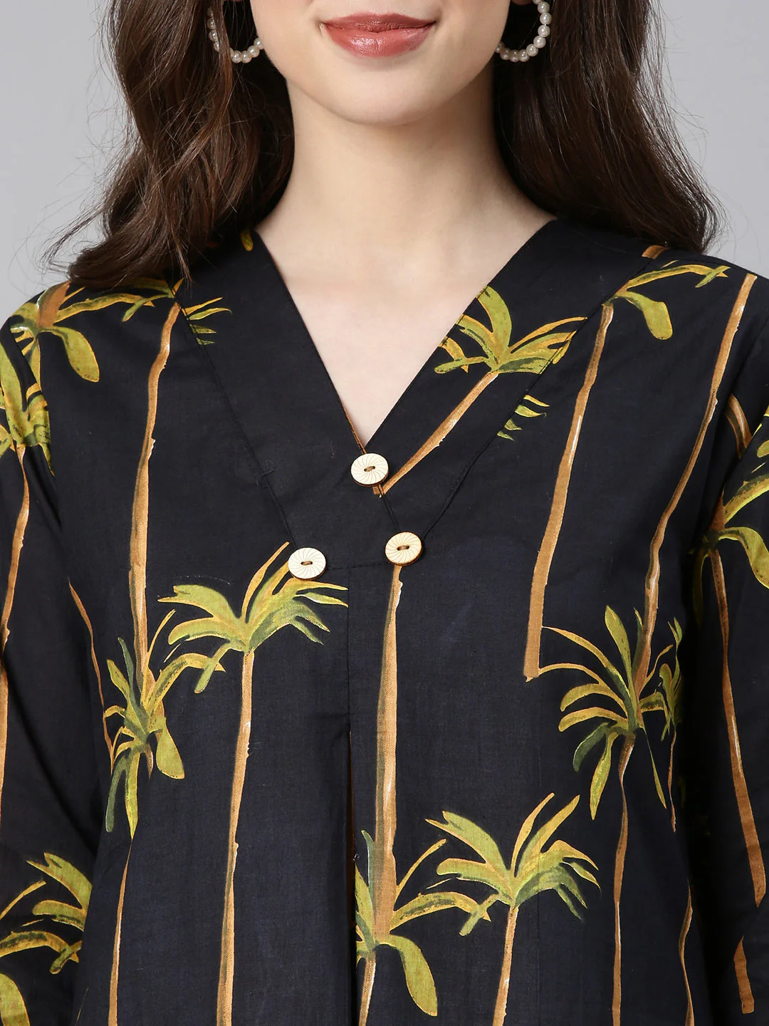 Neerus Black Printed Straight Kurta and Trousers - Image 4