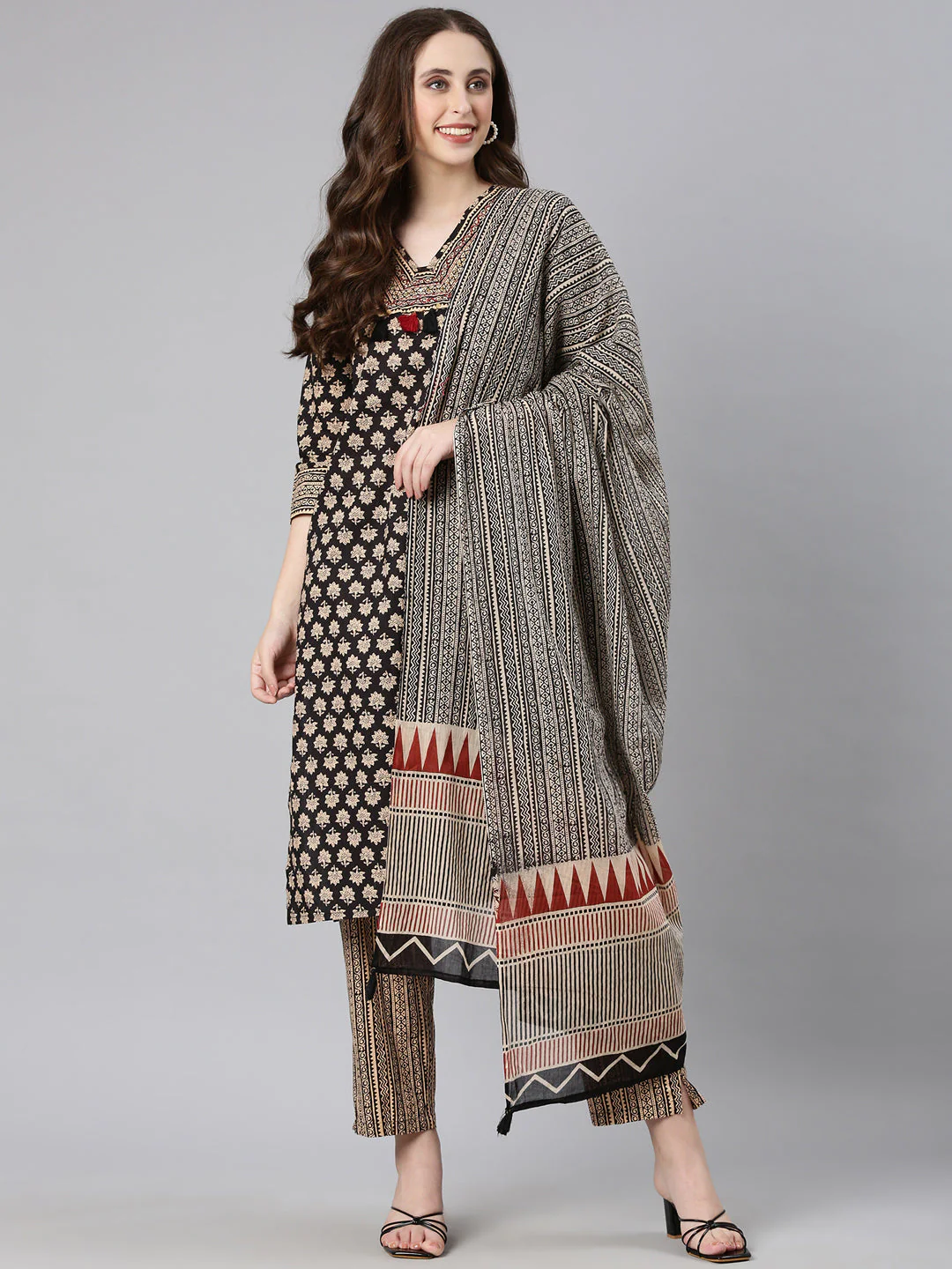 Neerus Black Printed Straight Kurta and Trousers With Dupatta - Image 5