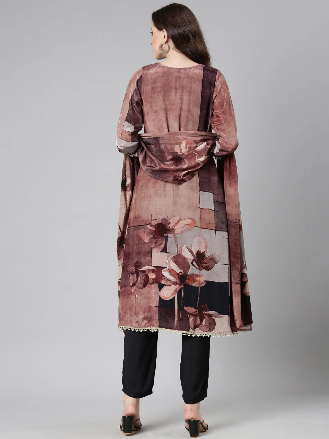 Neerus Brown Solid Straight Kurta and Trousers With Dupatta - Image 3