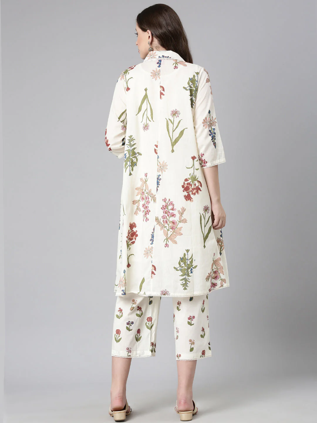 Neerus Cream Printed Straight Kurta and Trousers - Image 3