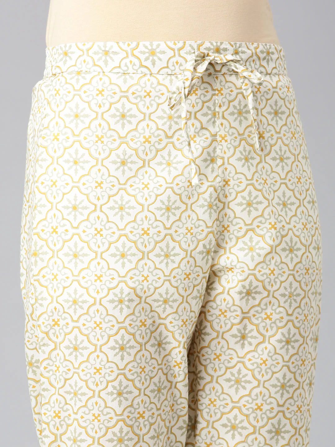 Neerus Cream Printed Straight Kurta and Trousers With Dupatta - Image 6