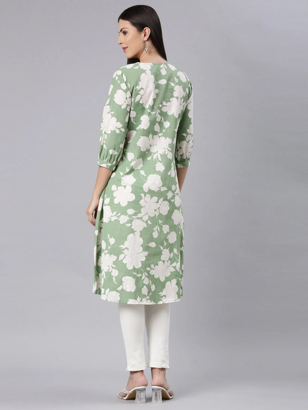 Neerus Green Curved Casual Floral Anarkali Kurta - Image 4