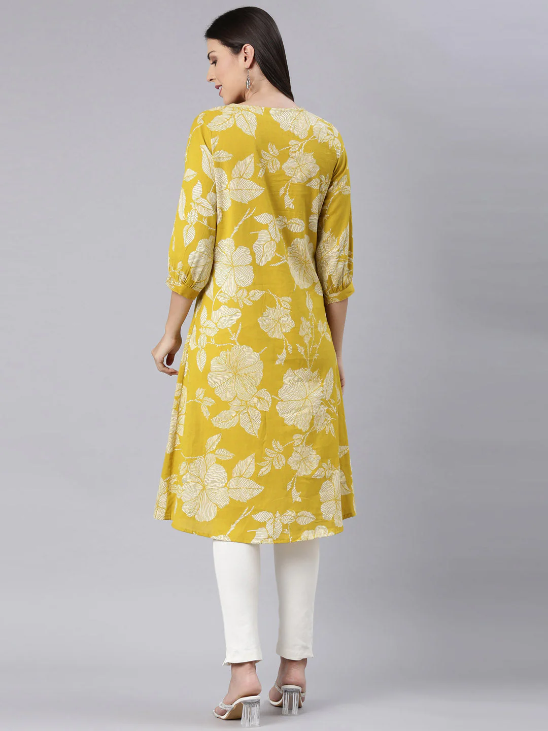 Neerus Green Straight Casual Floral Anarkali Kurta - Image 4