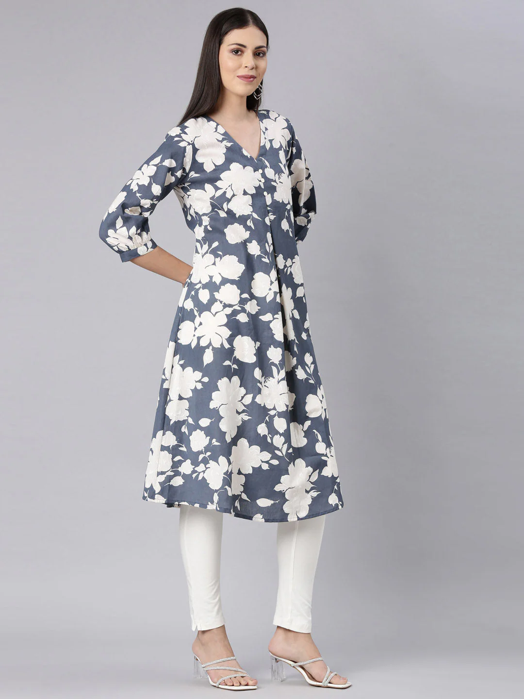 Neerus Grey Curved Casual Floral Anarkali Kurta - Image 3