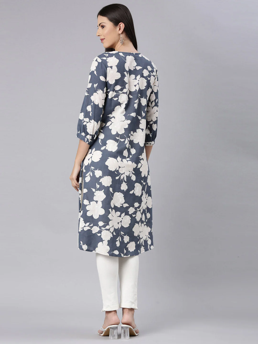 Neerus Grey Curved Casual Floral Anarkali Kurta - Image 4