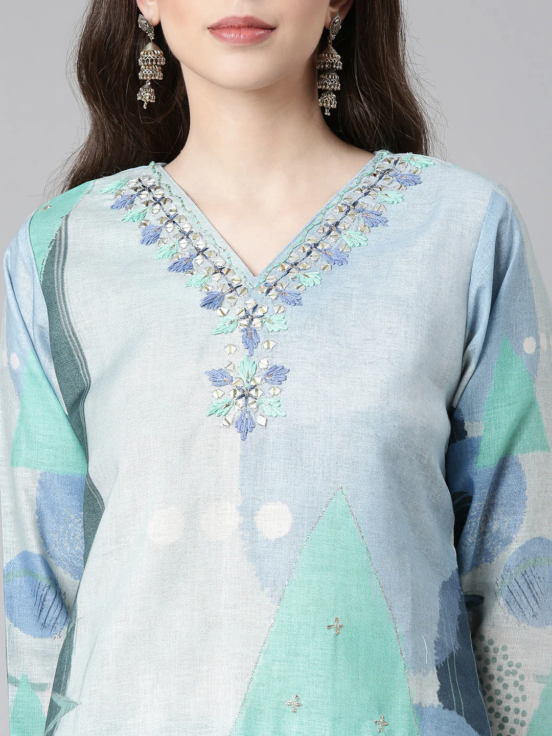 Neerus Grey Printed Straight Kurta and Trousers With Dupatta - Image 4