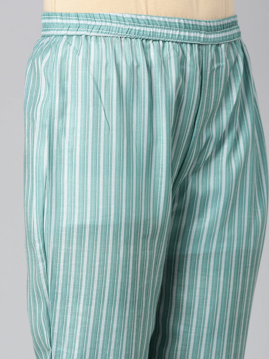 Neerus Grey Printed Straight Kurta and Trousers With Dupatta - Image 6