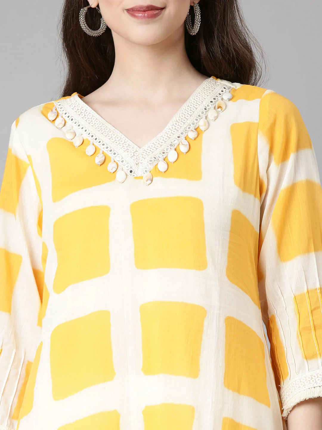 Neerus Orange Checked Straight Kurta and Trousers With Dupatta - Image 4