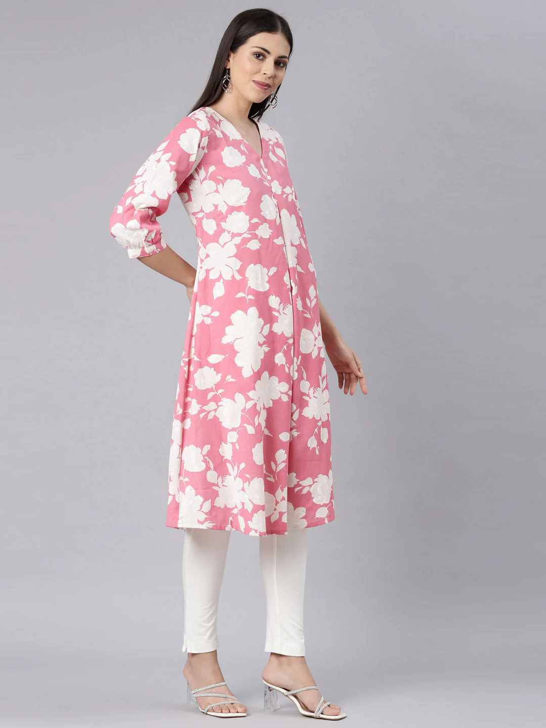 Neerus Pink Curved Casual Floral Anarkali Kurta - Image 3