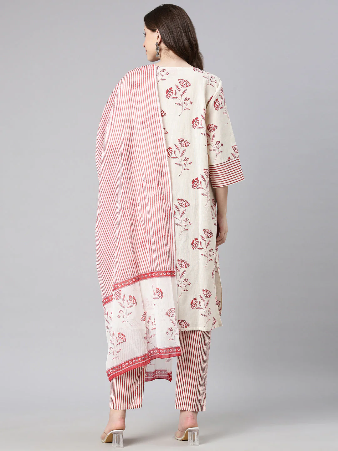 Neerus Red Printed Straight Kurta and Trousers With Dupatta - Image 3