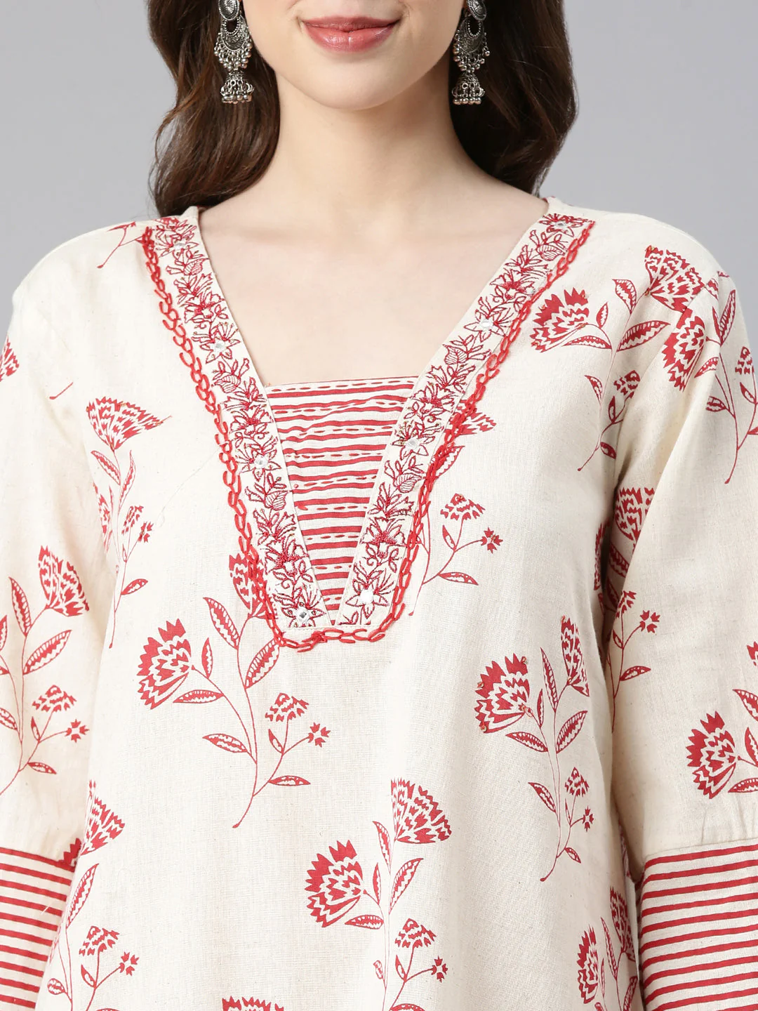 Neerus Red Printed Straight Kurta and Trousers With Dupatta - Image 4