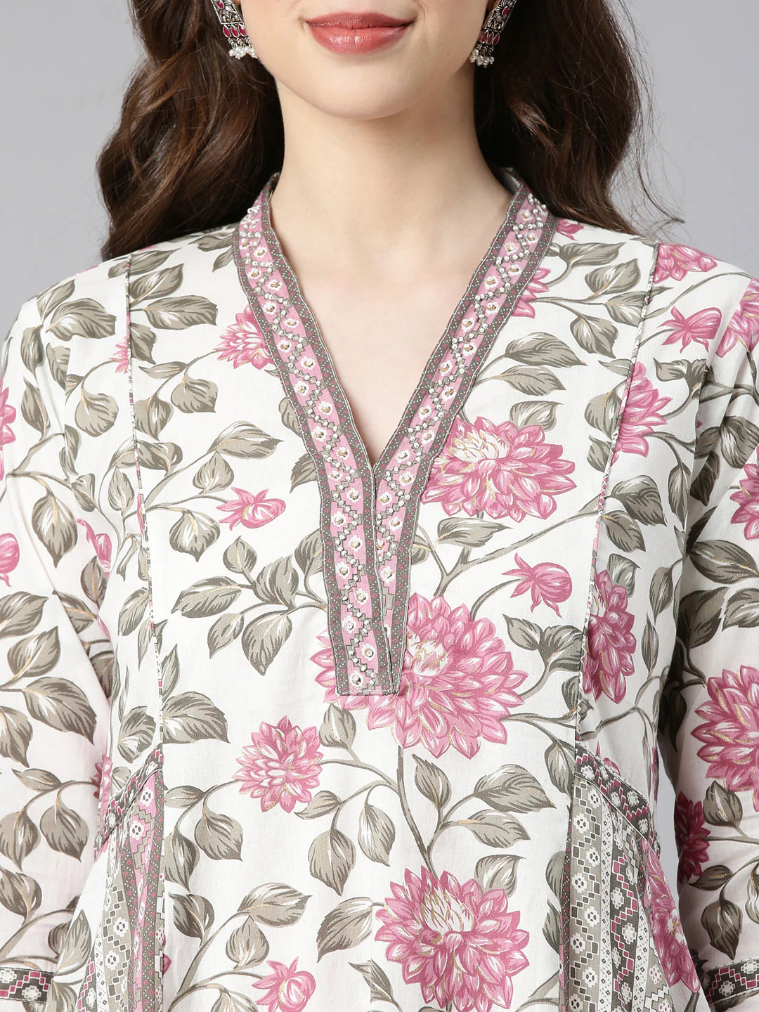 Neerus Off white Printed Anarkali Kurta and Trousers With Dupatta - Image 4