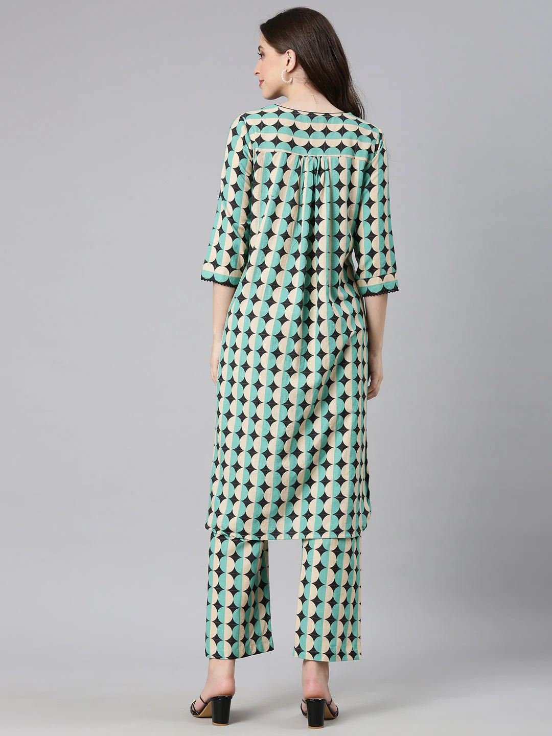 Neerus Sea green Printed Straight Kurta and Trousers - Image 3