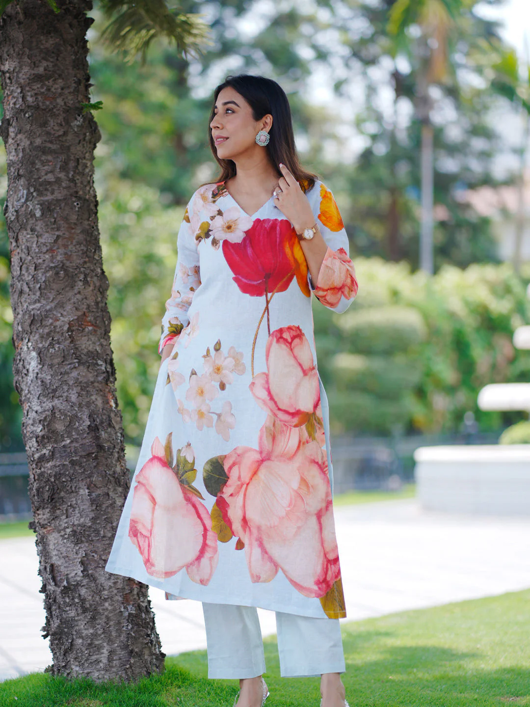 Neerus Sky Blue Casual Floral Printed Kurta and Trouser - Image 3