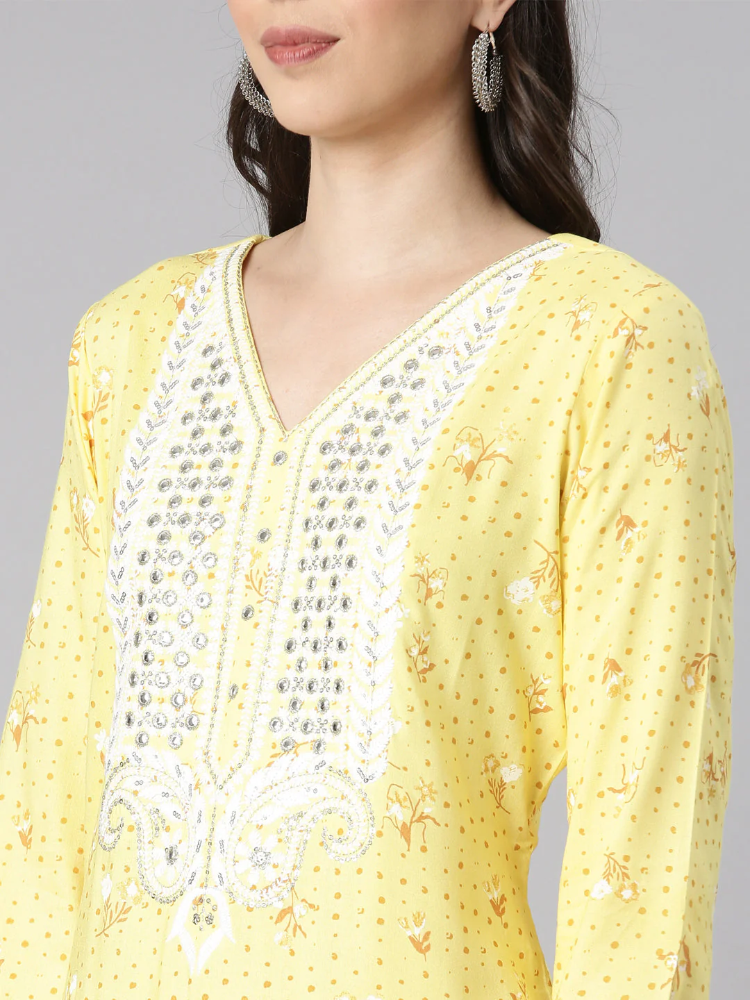 Neerus Yellow Casual Floral Straight Kurta - Image 4