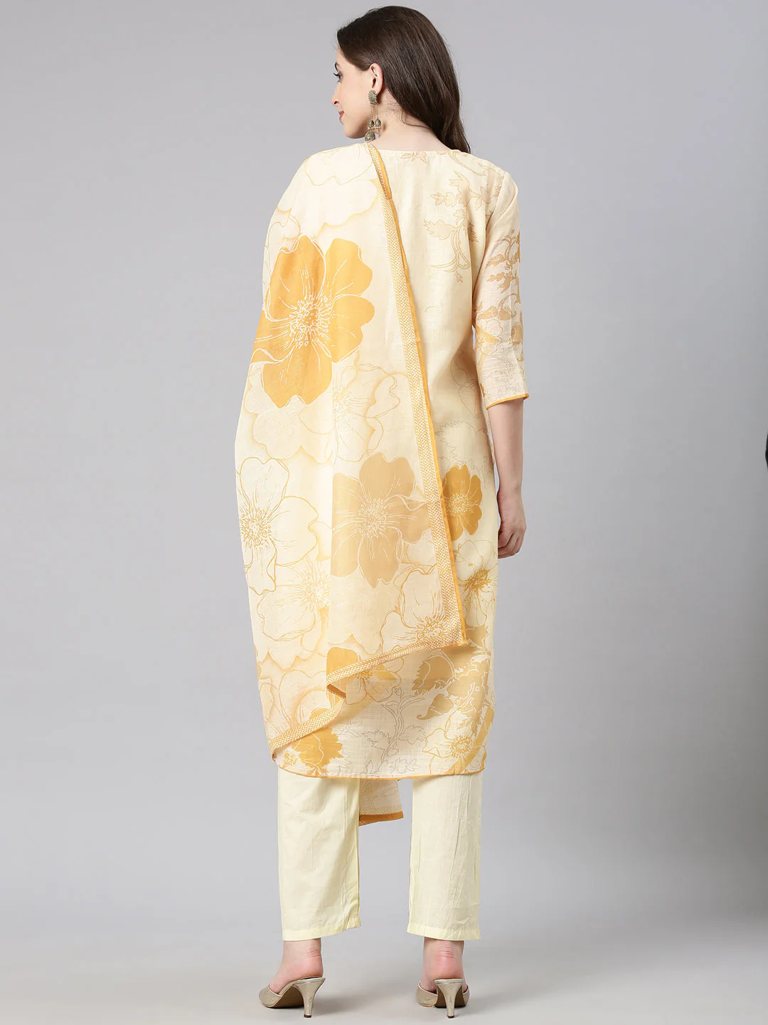 Neerus Yellow Printed Straight Kurta and Trousers With Dupatta - Image 3